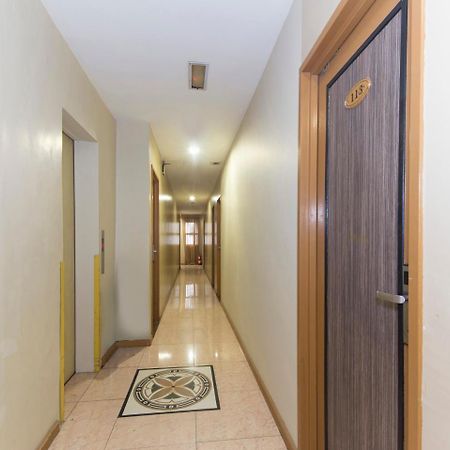 Oyo 422 Hotel Reno Kuala Lumpur Luaran gambar