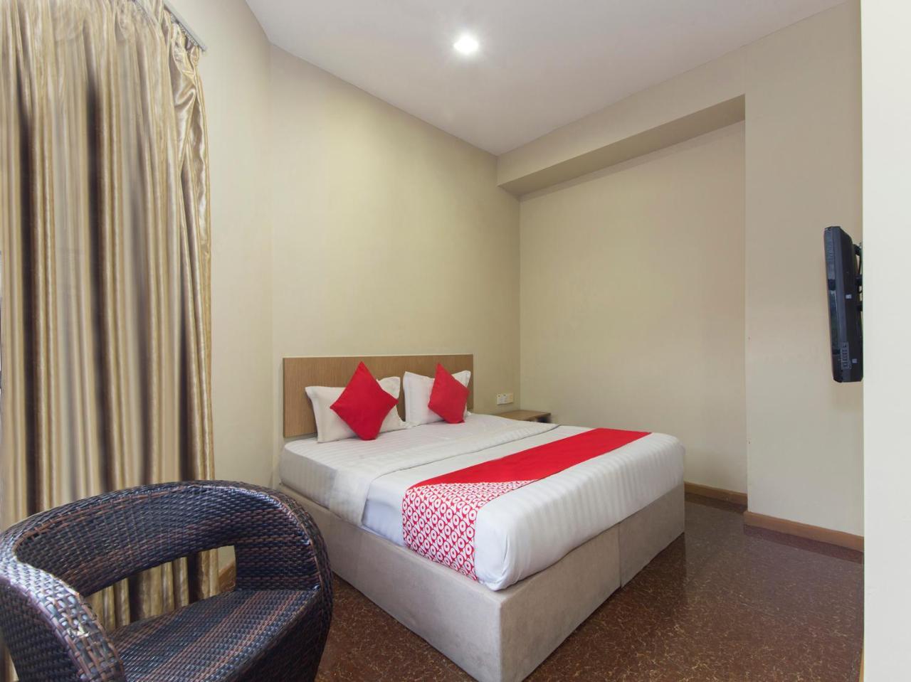 Oyo 422 Hotel Reno Kuala Lumpur Luaran gambar