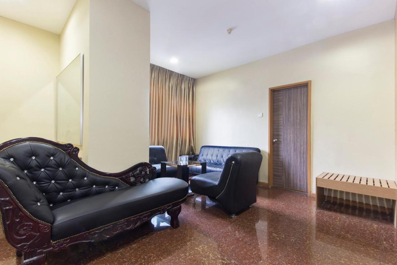 Oyo 422 Hotel Reno Kuala Lumpur Luaran gambar
