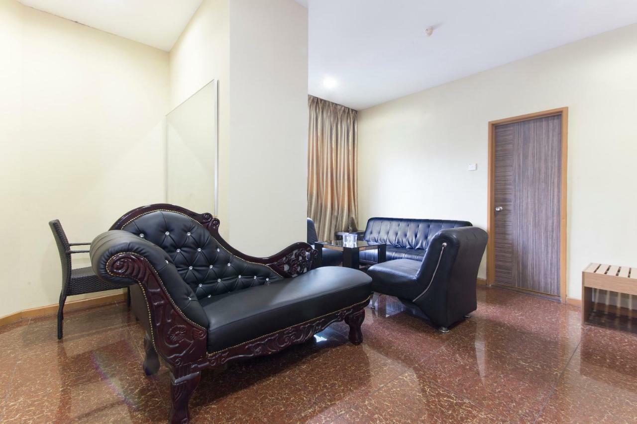 Oyo 422 Hotel Reno Kuala Lumpur Luaran gambar
